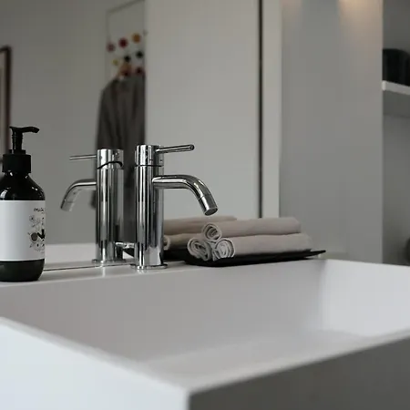 Perle With Canal View Accommodatie bij particulieren *